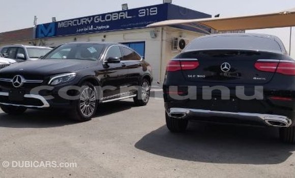 Acheter Import Voiture Mercedes-Benz 190 Noir à Import - Dubai, Région de la Bouenza