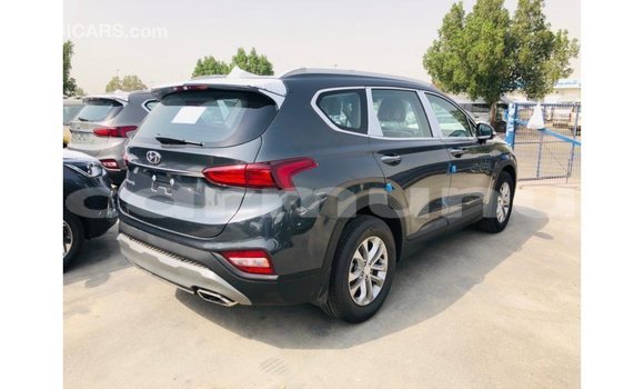 Acheter Import Voiture Hyundai Santa Fe Vert à Import - Dubai, Région de la Bouenza Acheter Import Voiture Hyundai Santa Fe Vert à Import - Dubai, Région de la Bouenza