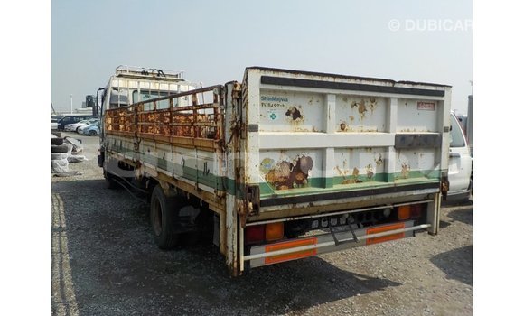 Buy Import Isuzu FTR 850 White Truck in Import - Dubai in Region of Bouenza Buy Import Isuzu FTR 850 White Truck in Import - Dubai in Region of Bouenza