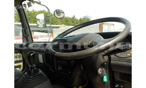 Buy Import Isuzu FTR 850 White Truck in Import - Dubai in Region of Bouenza Buy Import Isuzu FTR 850 White Truck in Import - Dubai in Region of Bouenza