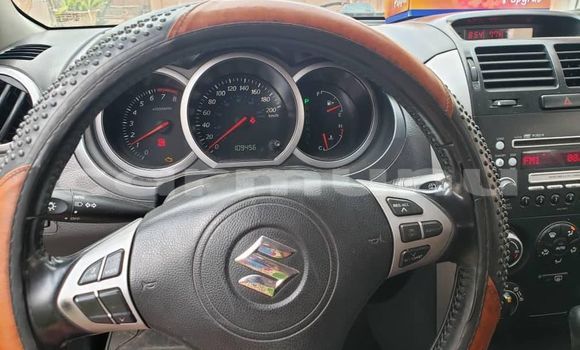 Acheter Occasion Voiture Suzuki Grand Vitara Blanc à Brazzaville, Commune de Brazzaville Acheter Occasion Voiture Suzuki Grand Vitara Blanc à Brazzaville, Commune de Brazzaville