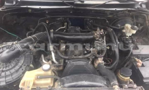 Acheter Occasion Voiture Toyota Hilux Noir à Brazzaville, Commune de Brazzaville Acheter Occasion Voiture Toyota Hilux Noir à Brazzaville, Commune de Brazzaville