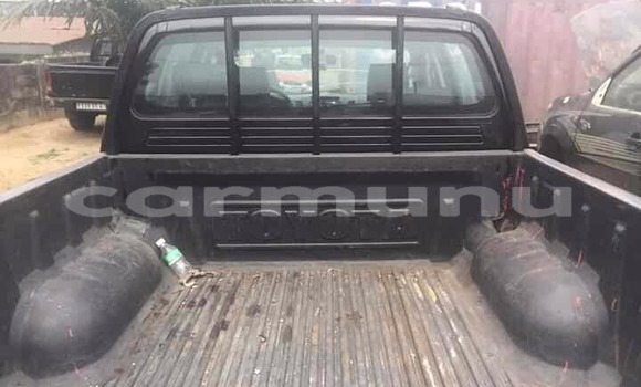 Acheter Occasion Voiture Toyota Hilux Noir à Brazzaville, Commune de Brazzaville Acheter Occasion Voiture Toyota Hilux Noir à Brazzaville, Commune de Brazzaville