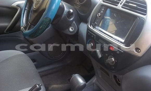 Acheter Occasion Voiture Toyota RAV4 Noir à Brazzaville, Commune de Brazzaville Acheter Occasion Voiture Toyota RAV4 Noir à Brazzaville, Commune de Brazzaville
