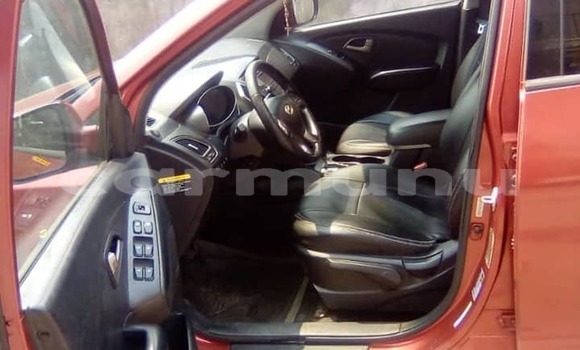 Acheter Occasion Voiture Hyundai Tucson Rouge à Brazzaville, Commune de Brazzaville Acheter Occasion Voiture Hyundai Tucson Rouge à Brazzaville, Commune de Brazzaville