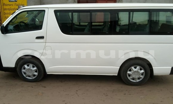 Acheter Occasion Voiture Toyota Hiace Blanc à Brazzaville, Commune de Brazzaville Acheter Occasion Voiture Toyota Hiace Blanc à Brazzaville, Commune de Brazzaville