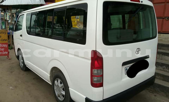 Acheter Occasion Voiture Toyota Hiace Blanc à Brazzaville, Commune de Brazzaville Acheter Occasion Voiture Toyota Hiace Blanc à Brazzaville, Commune de Brazzaville