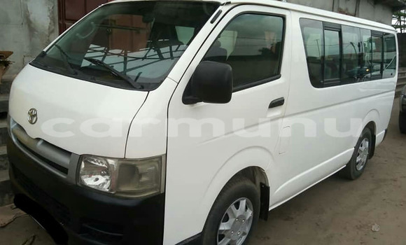 Acheter Occasion Voiture Toyota Hiace Blanc à Brazzaville, Commune de Brazzaville Acheter Occasion Voiture Toyota Hiace Blanc à Brazzaville, Commune de Brazzaville