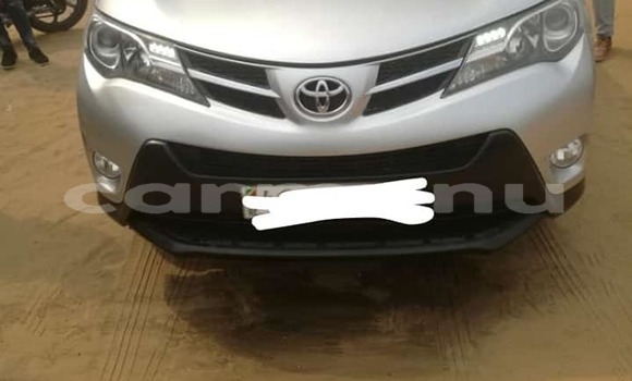 Acheter Occasion Voiture Toyota RAV4 Gris à Brazzaville, Commune de Brazzaville Acheter Occasion Voiture Toyota RAV4 Gris à Brazzaville, Commune de Brazzaville
