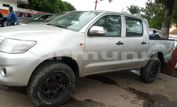 Acheter Occasion Voiture Toyota Hilux Gris à Brazzaville, Commune de Brazzaville Acheter Occasion Voiture Toyota Hilux Gris à Brazzaville, Commune de Brazzaville