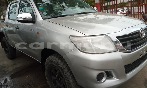 Acheter Occasion Voiture Toyota Hilux Gris à Brazzaville, Commune de Brazzaville Acheter Occasion Voiture Toyota Hilux Gris à Brazzaville, Commune de Brazzaville