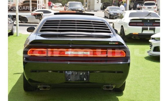 Acheter Import Voiture Dodge Challenger Noir à Import - Dubai, Région de la Bouenza Acheter Import Voiture Dodge Challenger Noir à Import - Dubai, Région de la Bouenza