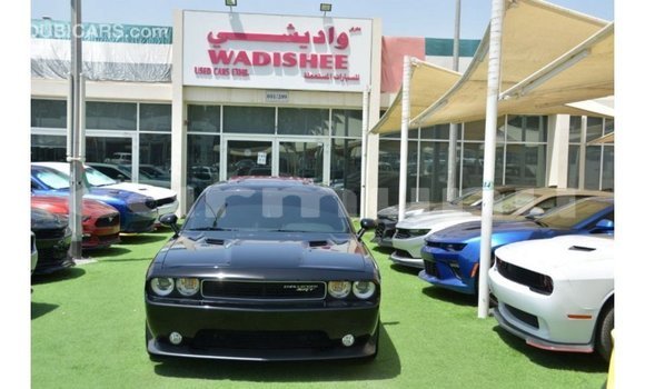 Acheter Import Voiture Dodge Challenger Noir à Import - Dubai, Région de la Bouenza Acheter Import Voiture Dodge Challenger Noir à Import - Dubai, Région de la Bouenza