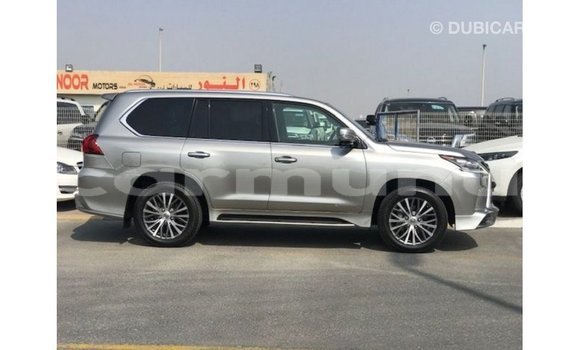Acheter Import Voiture Lexus LX Autre à Import - Dubai, Région de la Bouenza Acheter Import Voiture Lexus LX Autre à Import - Dubai, Région de la Bouenza