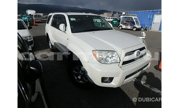 Buy Import Toyota Hilux White Car in Import - Dubai in Region of Bouenza Buy Import Toyota Hilux White Car in Import - Dubai in Region of Bouenza