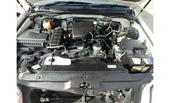 Buy Import Toyota Hilux White Car in Import - Dubai in Region of Bouenza Buy Import Toyota Hilux White Car in Import - Dubai in Region of Bouenza