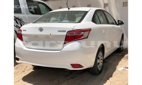 Acheter Import Voiture Toyota Yaris Blanc à Import - Dubai, Région de la Bouenza Acheter Import Voiture Toyota Yaris Blanc à Import - Dubai, Région de la Bouenza