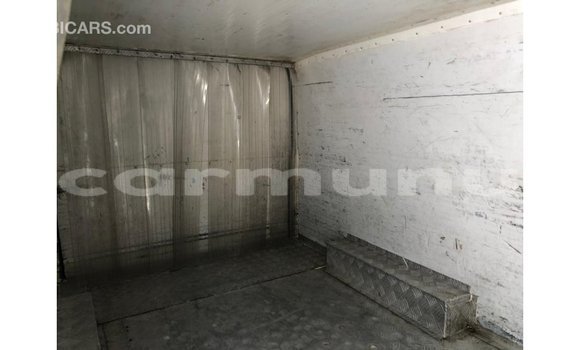 Acheter Import Voiture Toyota Hiace Blanc à Import - Dubai, Région de la Bouenza Acheter Import Voiture Toyota Hiace Blanc à Import - Dubai, Région de la Bouenza