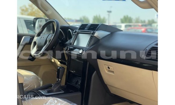 Acheter Import Voiture Toyota Prado Blanc à Import - Dubai, Région de la Bouenza Acheter Import Voiture Toyota Prado Blanc à Import - Dubai, Région de la Bouenza