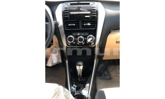 Acheter Import Voiture Toyota Yaris Autre à Import - Dubai, Région de la Bouenza Acheter Import Voiture Toyota Yaris Autre à Import - Dubai, Région de la Bouenza