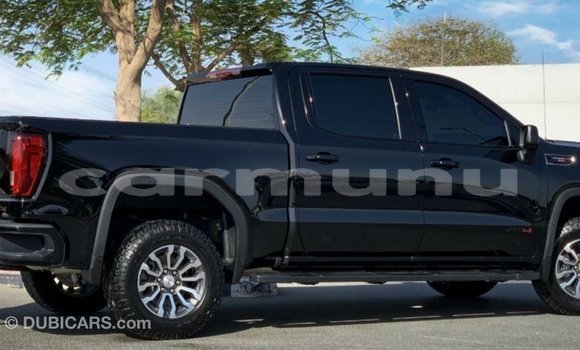 Acheter Import Voiture GMC Sierra Noir à Import - Dubai, Région de la Bouenza Acheter Import Voiture GMC Sierra Noir à Import - Dubai, Région de la Bouenza