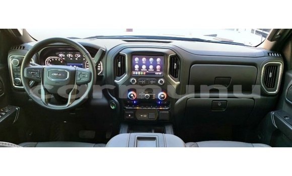 Acheter Import Voiture GMC Sierra Noir à Import - Dubai, Région de la Bouenza Acheter Import Voiture GMC Sierra Noir à Import - Dubai, Région de la Bouenza