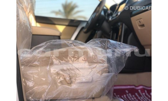 Acheter Import Voiture Toyota Prado Blanc à Import - Dubai, Région de la Bouenza Acheter Import Voiture Toyota Prado Blanc à Import - Dubai, Région de la Bouenza