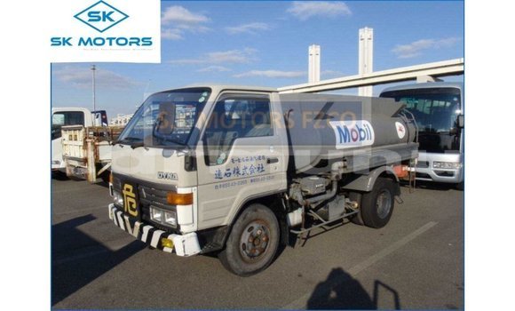 Acheter Import Utilitaire Toyota Dyna Autre à Import - Dubai, Région de la Bouenza Acheter Import Utilitaire Toyota Dyna Autre à Import - Dubai, Région de la Bouenza