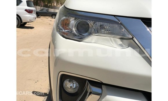Acheter Import Voiture Toyota Fortuner Blanc à Import - Dubai, Région de la Bouenza Acheter Import Voiture Toyota Fortuner Blanc à Import - Dubai, Région de la Bouenza