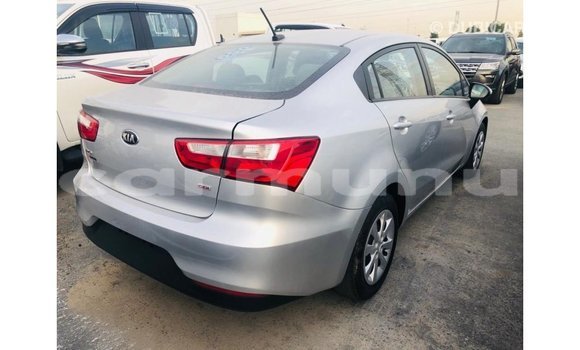 Acheter Import Voiture Kia Rio Autre à Import - Dubai, Région de la Bouenza Acheter Import Voiture Kia Rio Autre à Import - Dubai, Région de la Bouenza