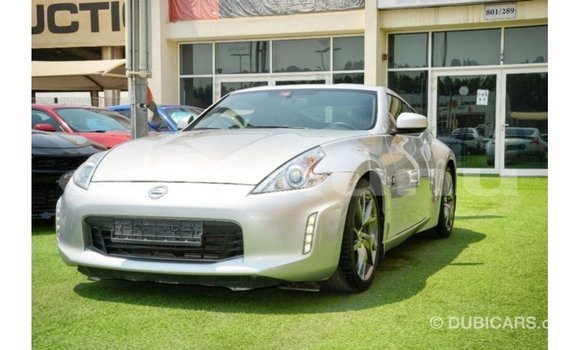 Acheter Import Voiture Nissan 370Z Autre à Import - Dubai, Région de la Bouenza Acheter Import Voiture Nissan 370Z Autre à Import - Dubai, Région de la Bouenza