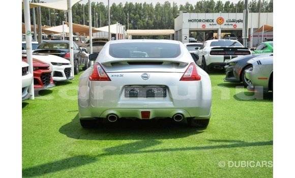 Acheter Import Voiture Nissan 370Z Autre à Import - Dubai, Région de la Bouenza Acheter Import Voiture Nissan 370Z Autre à Import - Dubai, Région de la Bouenza