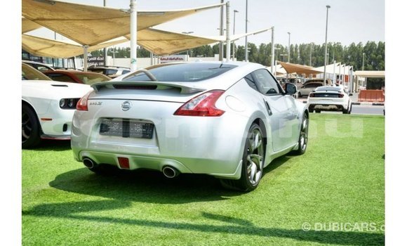 Acheter Import Voiture Nissan 370Z Autre à Import - Dubai, Région de la Bouenza Acheter Import Voiture Nissan 370Z Autre à Import - Dubai, Région de la Bouenza