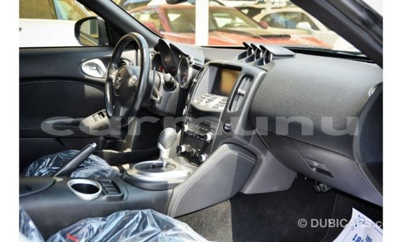 Acheter Import Voiture Nissan 370Z Autre à Import - Dubai, Région de la Bouenza Acheter Import Voiture Nissan 370Z Autre à Import - Dubai, Région de la Bouenza
