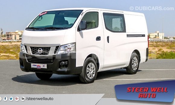 Acheter Import Voiture Nissan Urvan Blanc à Import - Dubai, Région de la Bouenza Acheter Import Voiture Nissan Urvan Blanc à Import - Dubai, Région de la Bouenza