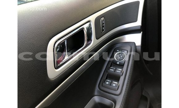 Acheter Import Voiture Ford Explorer Bleu à Import - Dubai, Région de la Bouenza Acheter Import Voiture Ford Explorer Bleu à Import - Dubai, Région de la Bouenza