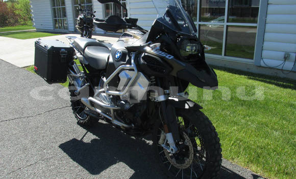Acheter Occasion Moto BMW R1200GS Adventure Autre à Brazzaville, Commune de Brazzaville Acheter Occasion Moto BMW R1200GS Adventure Autre à Brazzaville, Commune de Brazzaville