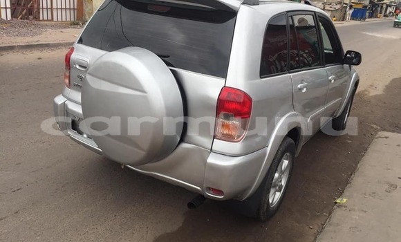 Acheter Occasion Voiture Toyota RAV4 Gris à Brazzaville, Commune de Brazzaville Acheter Occasion Voiture Toyota RAV4 Gris à Brazzaville, Commune de Brazzaville