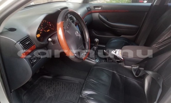 Acheter Occasion Voiture Toyota Avensis Gris à Brazzaville, Commune de Brazzaville Acheter Occasion Voiture Toyota Avensis Gris à Brazzaville, Commune de Brazzaville