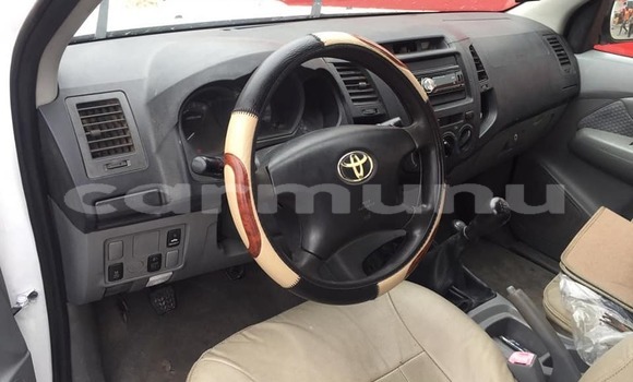 Acheter Occasion Voiture Toyota Hilux Blanc à Brazzaville, Commune de Brazzaville Acheter Occasion Voiture Toyota Hilux Blanc à Brazzaville, Commune de Brazzaville