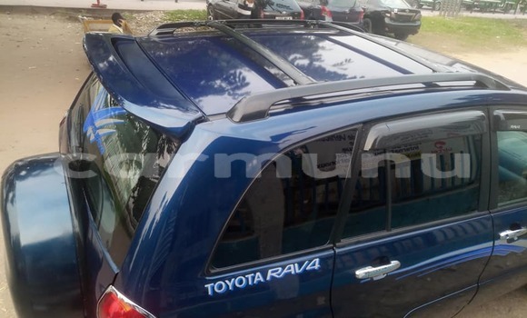 Acheter Occasion Voiture Toyota RAV4 Bleu à Brazzaville, Commune de Brazzaville Acheter Occasion Voiture Toyota RAV4 Bleu à Brazzaville, Commune de Brazzaville