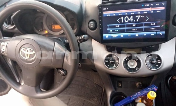 Acheter Occasion Voiture Toyota RAV4 Gris à Brazzaville, Commune de Brazzaville Acheter Occasion Voiture Toyota RAV4 Gris à Brazzaville, Commune de Brazzaville