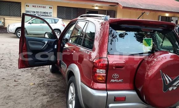 Acheter Occasion Voiture Toyota RAV4 Rouge à Brazzaville, Commune de Brazzaville Acheter Occasion Voiture Toyota RAV4 Rouge à Brazzaville, Commune de Brazzaville