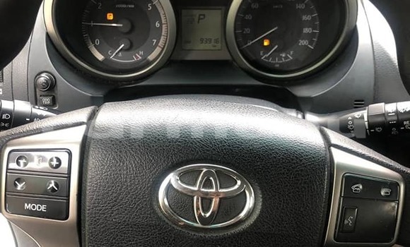 Acheter Occasion Voiture Toyota Land Cruiser Prado Blanc à Brazzaville, Commune de Brazzaville Acheter Occasion Voiture Toyota Land Cruiser Prado Blanc à Brazzaville, Commune de Brazzaville
