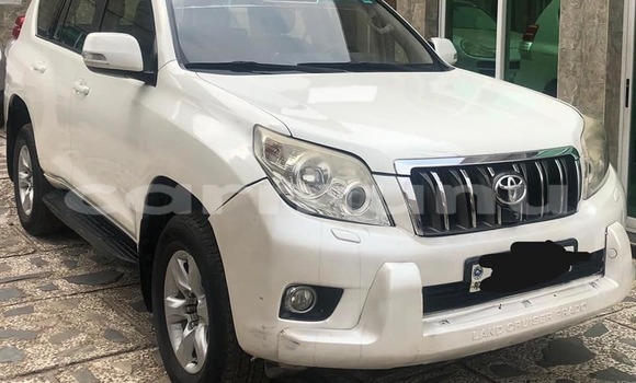 Acheter Occasion Voiture Toyota Land Cruiser Prado Blanc à Brazzaville, Commune de Brazzaville Acheter Occasion Voiture Toyota Land Cruiser Prado Blanc à Brazzaville, Commune de Brazzaville