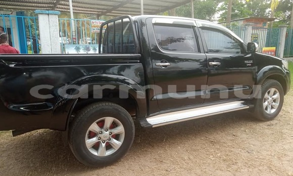 Acheter Occasion Voiture Toyota Hilux Noir à Brazzaville, Commune de Brazzaville Acheter Occasion Voiture Toyota Hilux Noir à Brazzaville, Commune de Brazzaville