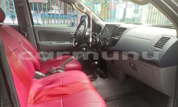 Acheter Occasion Voiture Toyota Hilux Noir à Brazzaville, Commune de Brazzaville Acheter Occasion Voiture Toyota Hilux Noir à Brazzaville, Commune de Brazzaville