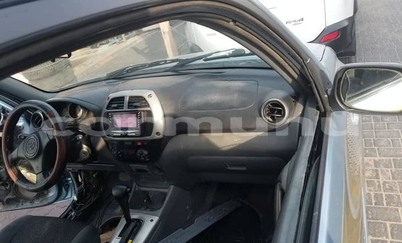 Acheter Occasion Voiture Toyota RAV4 Bleu à Brazzaville, Commune de Brazzaville Acheter Occasion Voiture Toyota RAV4 Bleu à Brazzaville, Commune de Brazzaville