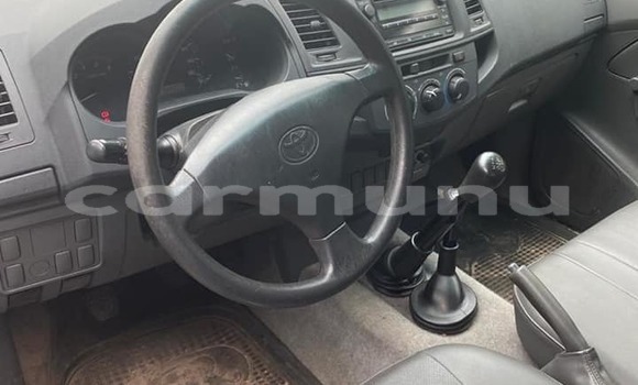 Acheter Occasion Voiture Toyota Hilux Blanc à Brazzaville, Commune de Brazzaville Acheter Occasion Voiture Toyota Hilux Blanc à Brazzaville, Commune de Brazzaville