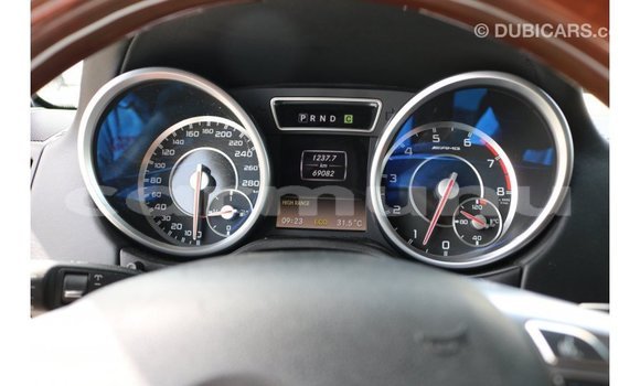 Acheter Import Voiture Mercedes-Benz 190 Blanc à Import - Dubai, Région de la Bouenza